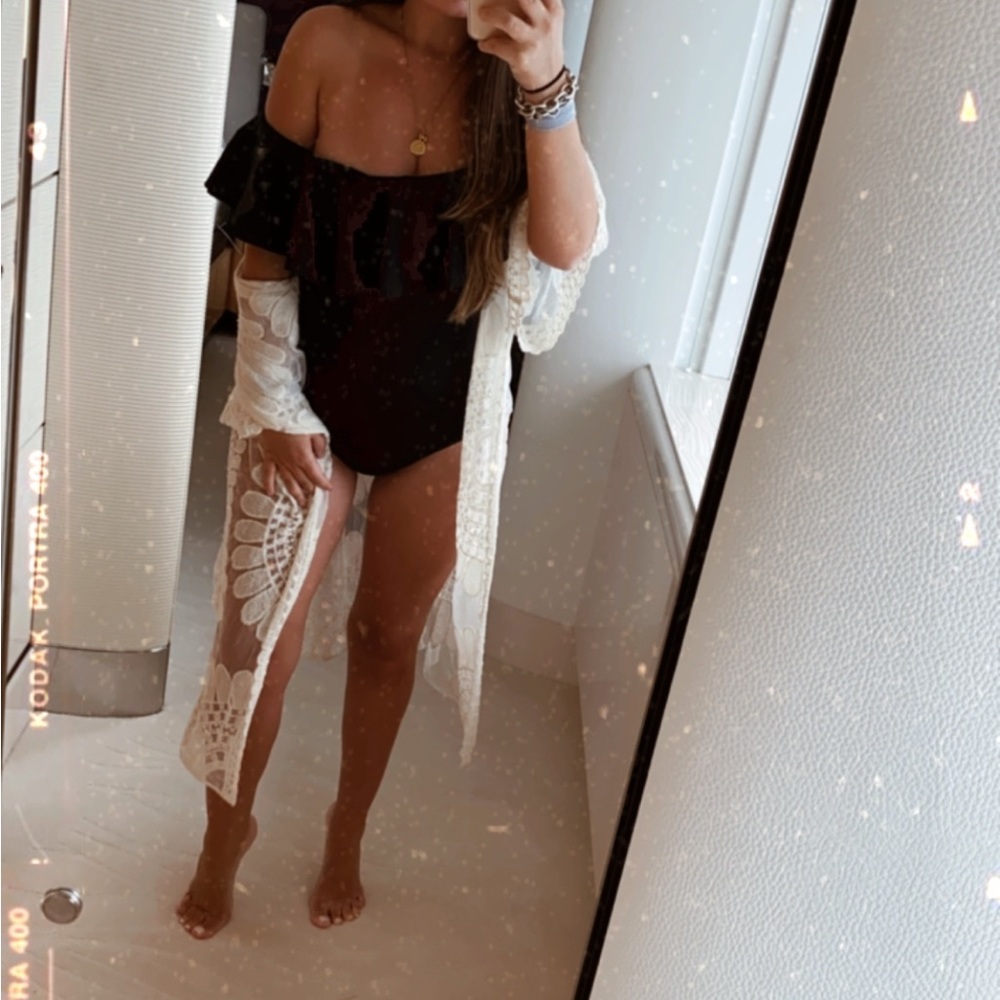 Mesh lace ivory duster